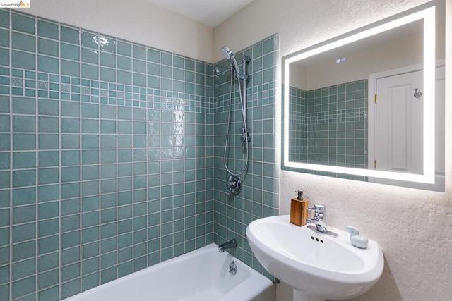 1616 Francisco Street, Berkeley, CA 94703