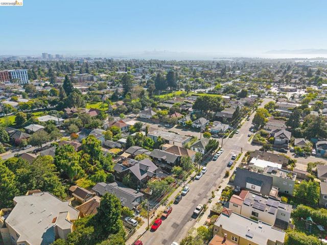 1616 Francisco Street, Berkeley, CA 94703