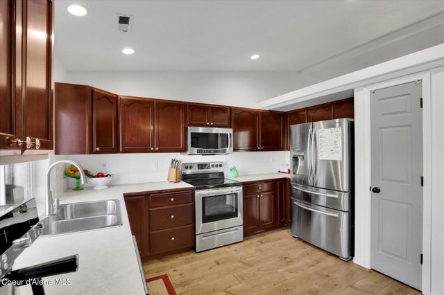 1714 N CHEHALIS ST, Post Falls, ID 83854