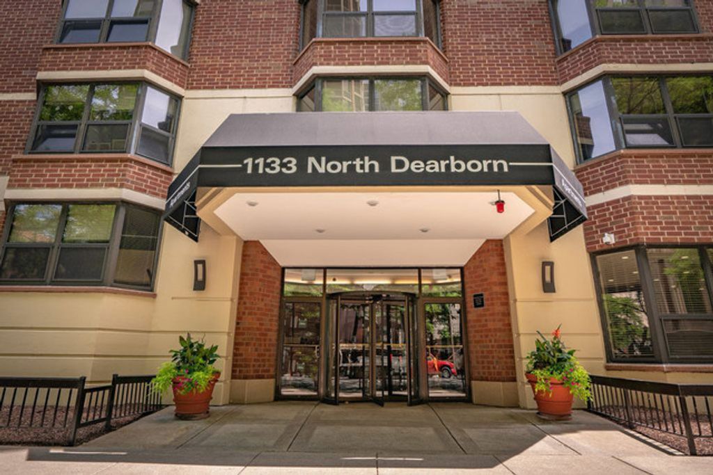 1133 N DEARBORN Street 2302, Chicago, IL 60610