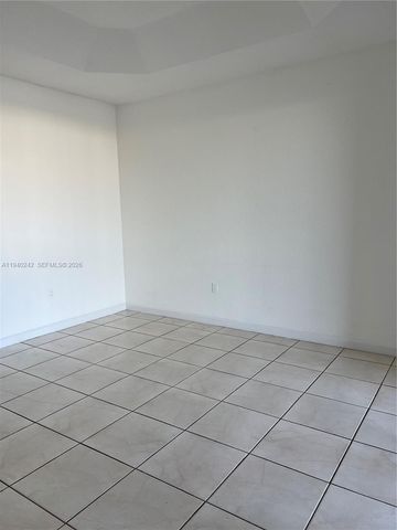 11541 NW 68th Ter, Doral, FL 33178