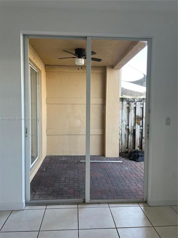 11541 NW 68th Ter, Doral, FL 33178