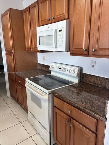 11541 NW 68th Ter, Doral, FL 33178