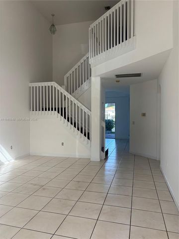 11541 NW 68th Ter, Doral, FL 33178