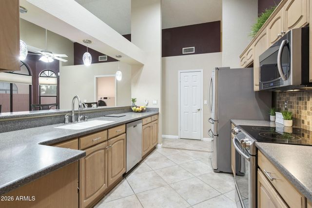 13401 S 37TH Place, Phoenix, AZ 85044