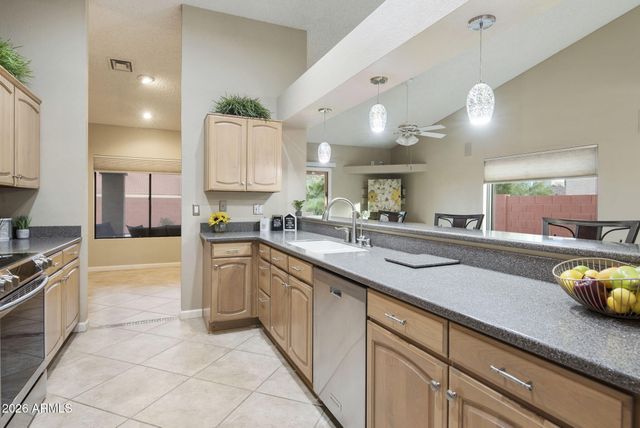 13401 S 37TH Place, Phoenix, AZ 85044