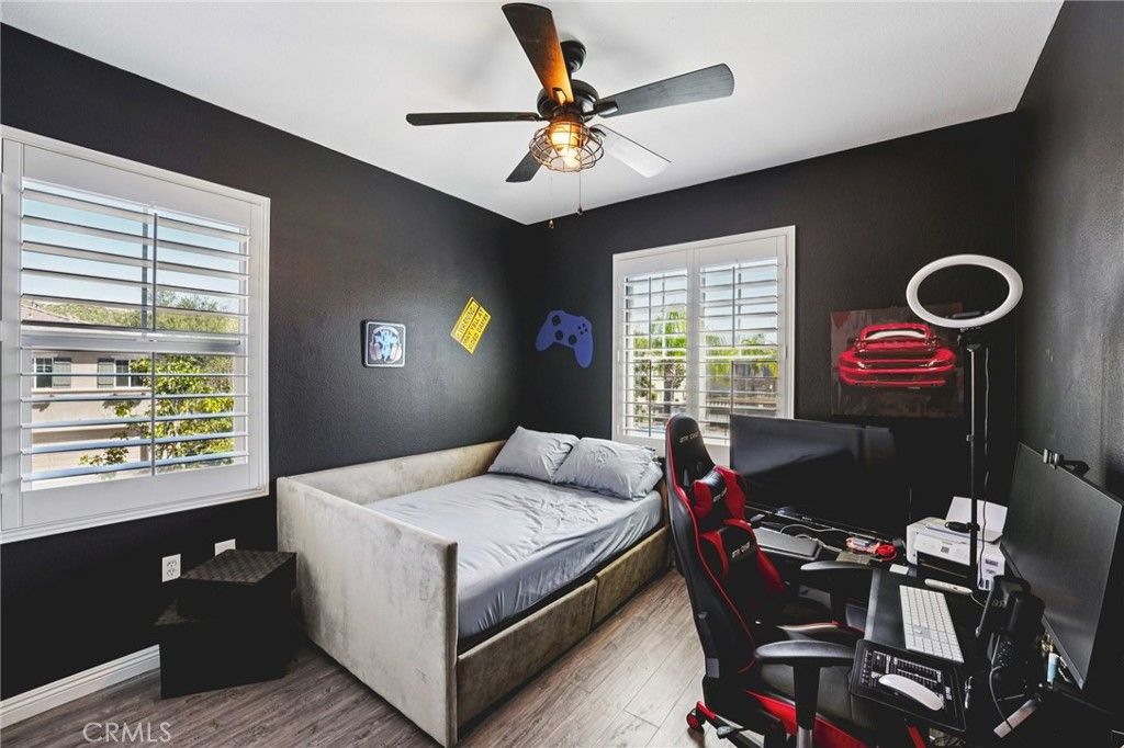 Image 19 of property listing at 30505 Canyon Hills Road 2001, Lake Elsinore, CA 92532