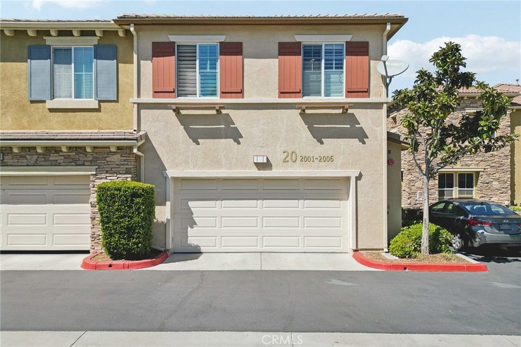 Image 3 of property listing at 30505 Canyon Hills Road 2001, Lake Elsinore, CA 92532