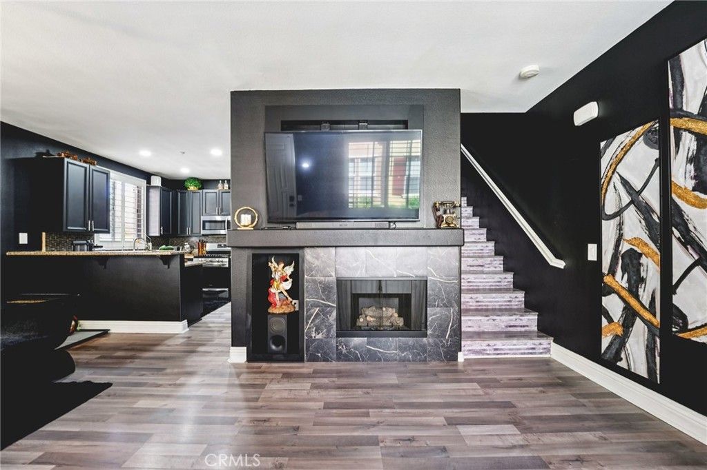 Image 5 of property listing at 30505 Canyon Hills Road 2001, Lake Elsinore, CA 92532