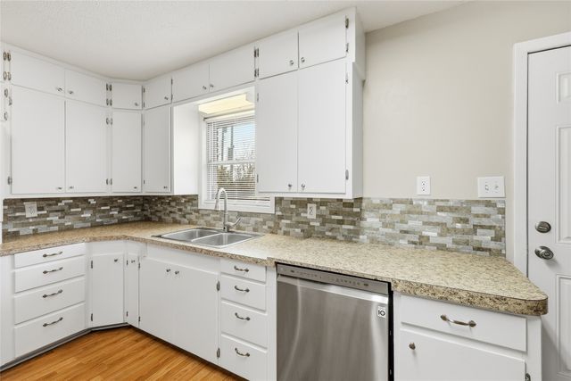 1106 Central Avenue, Bowie, TX 76230