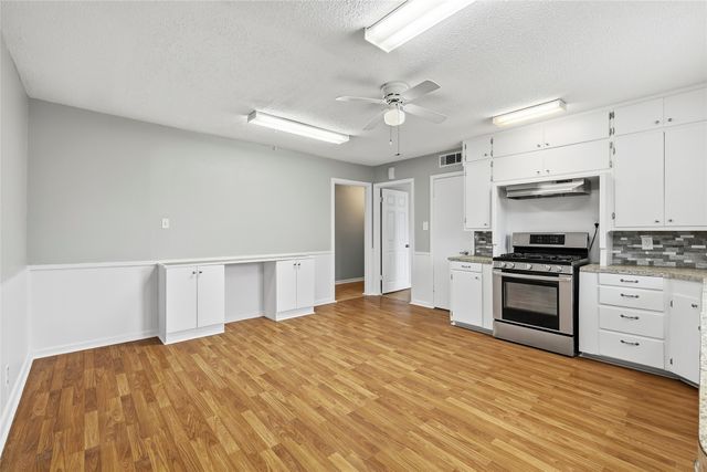 1106 Central Avenue, Bowie, TX 76230