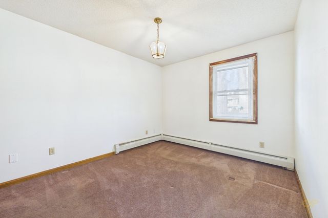 91 Jenkins St, New Bedford, MA 02740