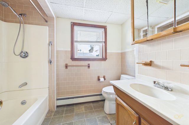 91 Jenkins St, New Bedford, MA 02740