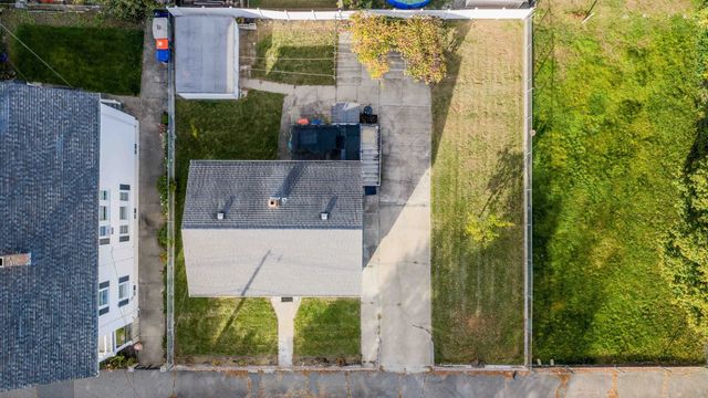 91 Jenkins St, New Bedford, MA 02740