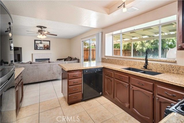 1605 Bluebell, Lancaster, CA 93535