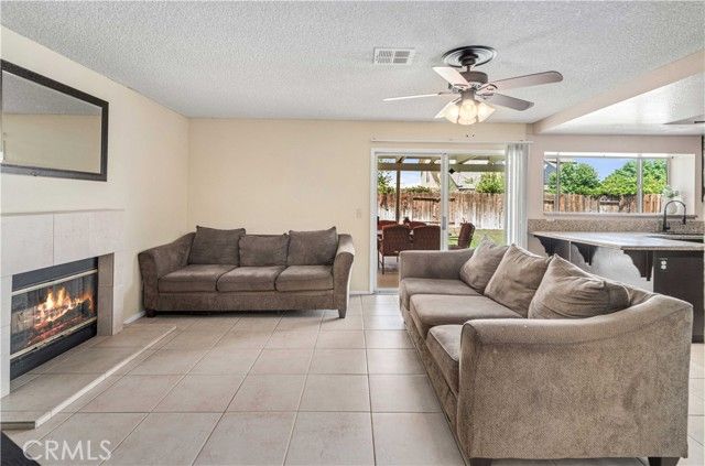 1605 Bluebell, Lancaster, CA 93535