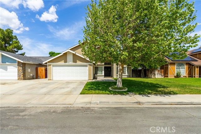 1605 Bluebell, Lancaster, CA 93535