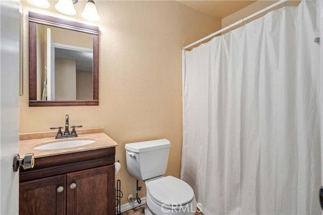 1605 Bluebell, Lancaster, CA 93535