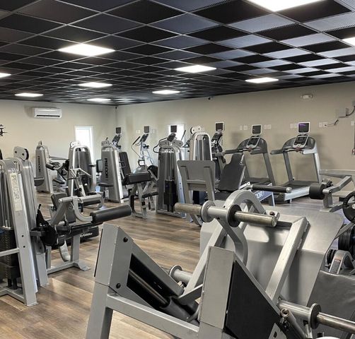 1175 Mariners Way Apt 54, Huddleston, VA 24104