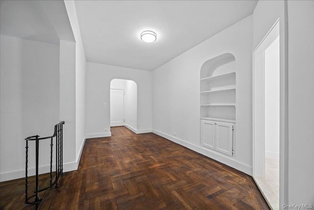 675 Walton Avenue 2B, Bronx, NY 10451