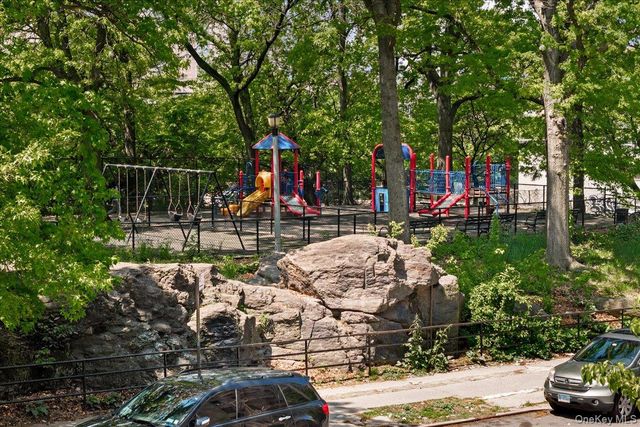 675 Walton Avenue 2B, Bronx, NY 10451