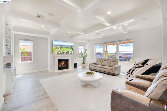 128 Dunfirth Ct, Hayward, CA 94542