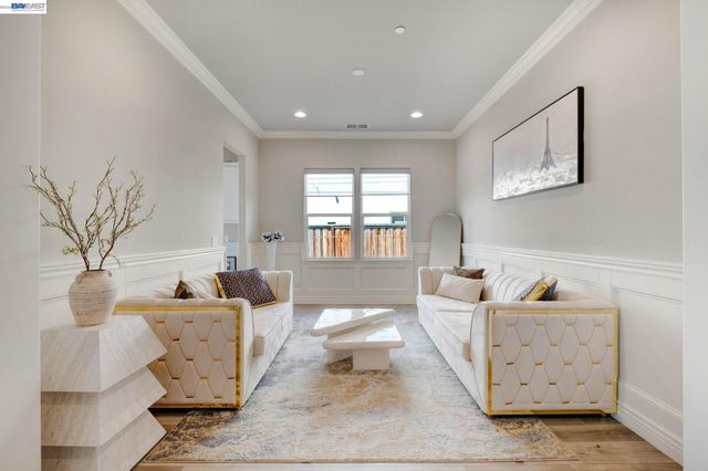 128 Dunfirth Ct, Hayward, CA 94542