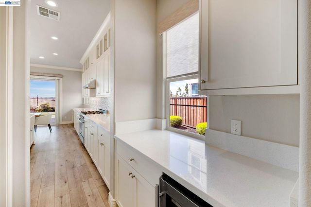 128 Dunfirth Ct, Hayward, CA 94542