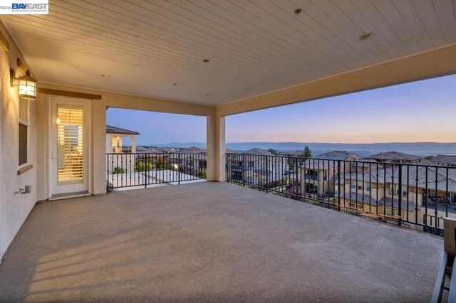 128 Dunfirth Ct, Hayward, CA 94542