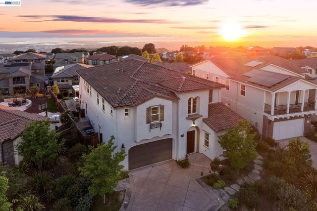 128 Dunfirth Ct, Hayward, CA 94542