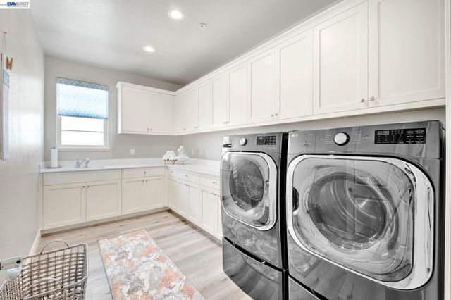 128 Dunfirth Ct, Hayward, CA 94542