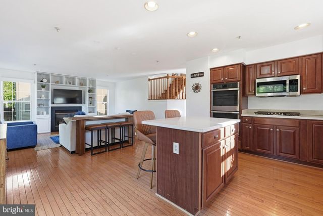 5608 PAYNES ENDEAVOR DR, Bowie, MD 20720