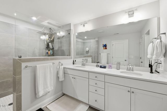 99 Deardom Way, Chapel Hill, NC 27516