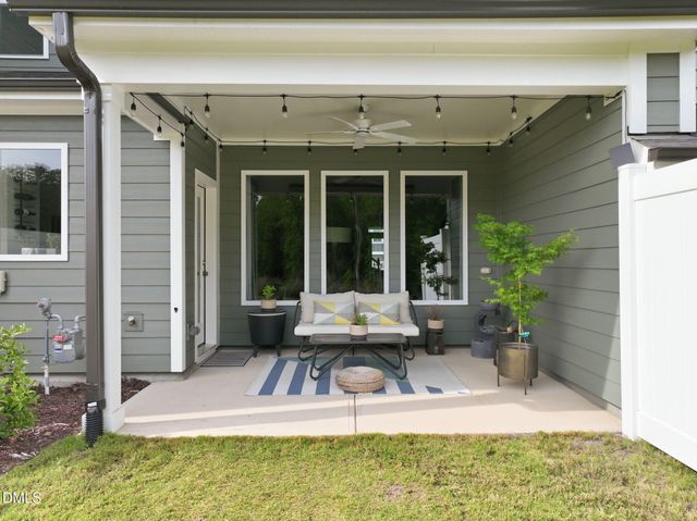 99 Deardom Way, Chapel Hill, NC 27516