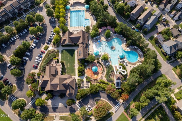 99 Deardom Way, Chapel Hill, NC 27516