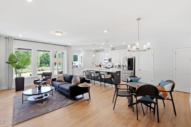 99 Deardom Way, Chapel Hill, NC 27516