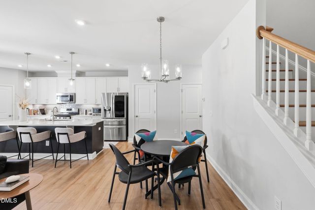 99 Deardom Way, Chapel Hill, NC 27516
