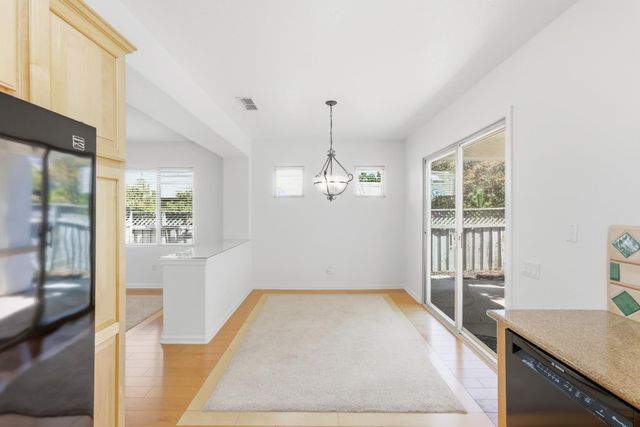 869 Greenridge Ct, Lincoln, CA 95648
