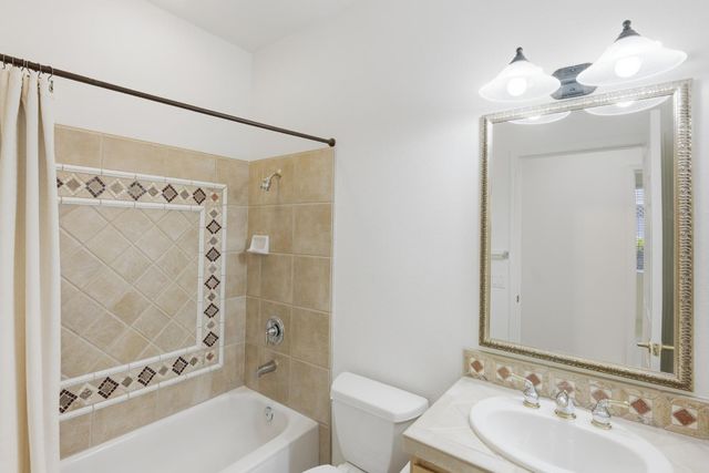 869 Greenridge Ct, Lincoln, CA 95648