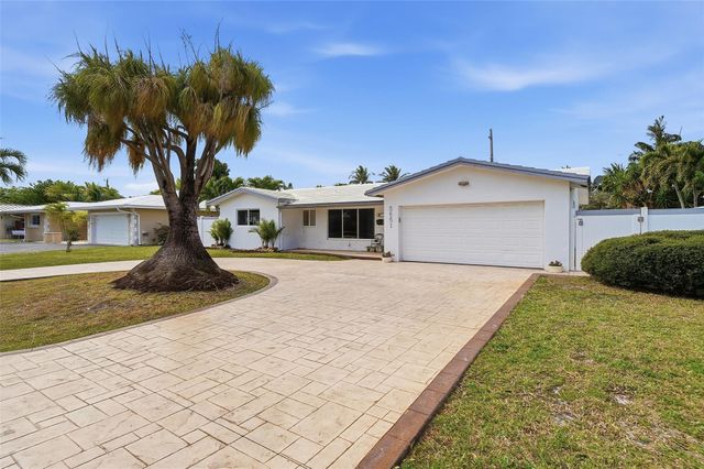 5651 NE 16th Avenue, Fort Lauderdale, FL 33334