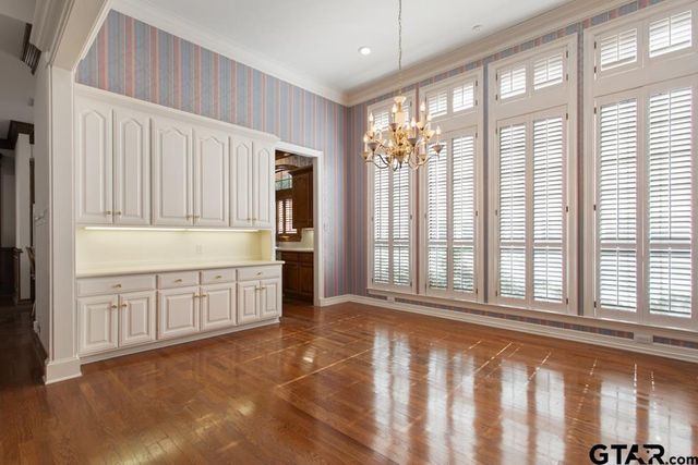 3308 Greenoak Place, Tyler, TX 75701