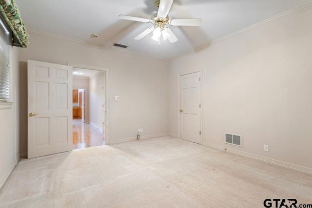 3308 Greenoak Place, Tyler, TX 75701