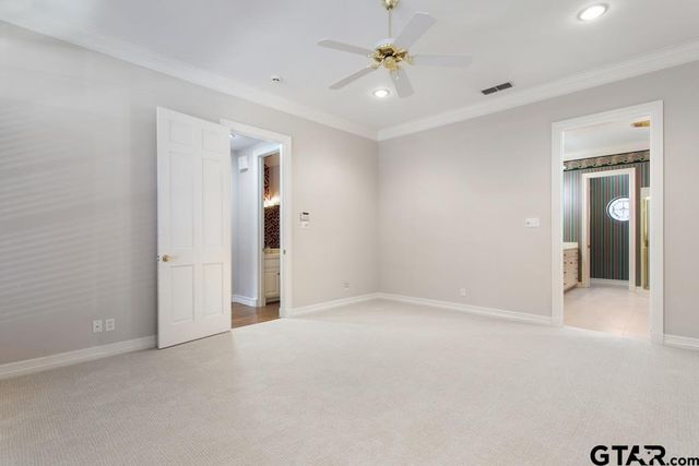 3308 Greenoak Place, Tyler, TX 75701