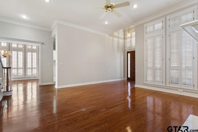 3308 Greenoak Place, Tyler, TX 75701