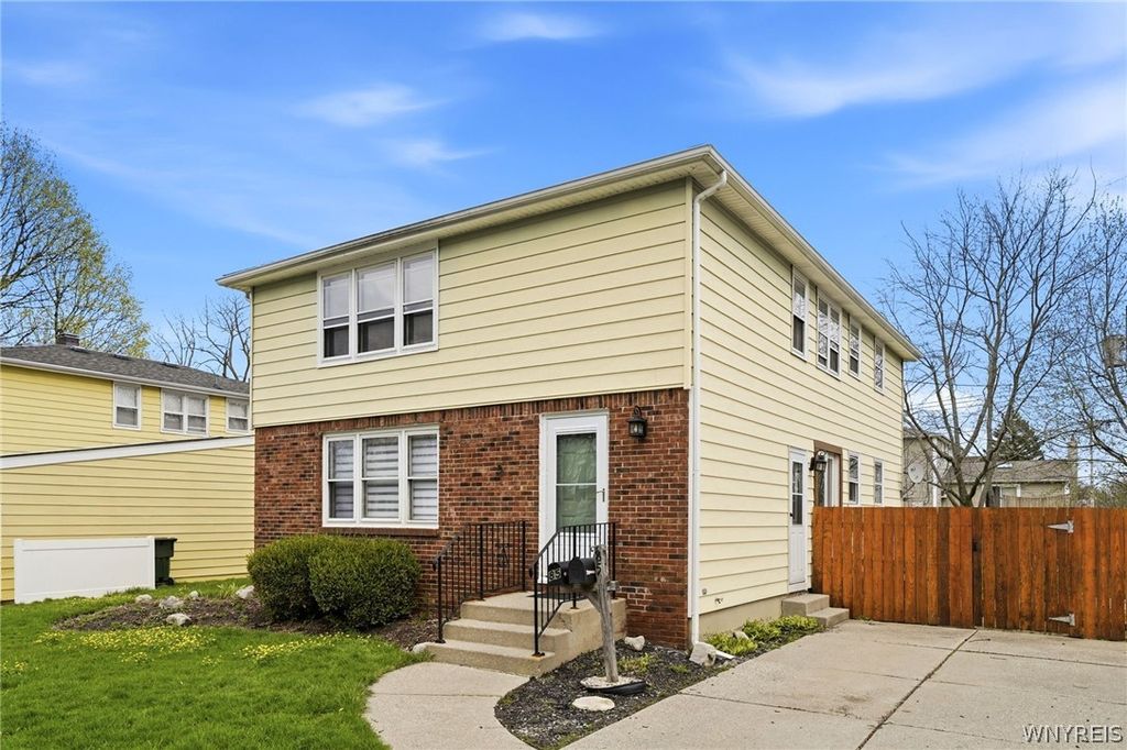 85 South Ellington Avenue, Cheektowaga, NY 14043