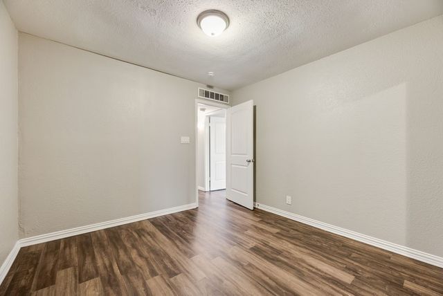 4509 Chapman Street, The Colony, TX 75056