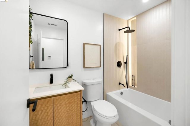 3654 39Th Ave, Oakland, CA 94619