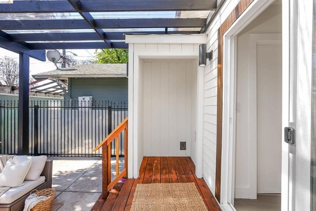 3654 39Th Ave, Oakland, CA 94619