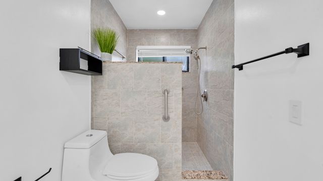 7659 Sierra Terrace W, Boca Raton, FL 33433