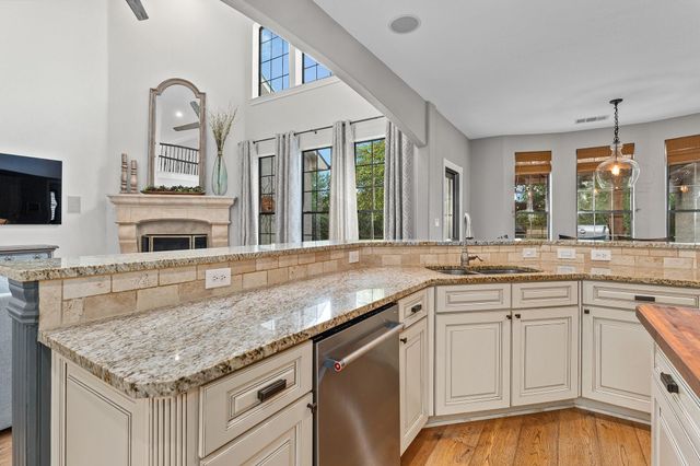 106 Lakota PASS, Austin, TX 78738